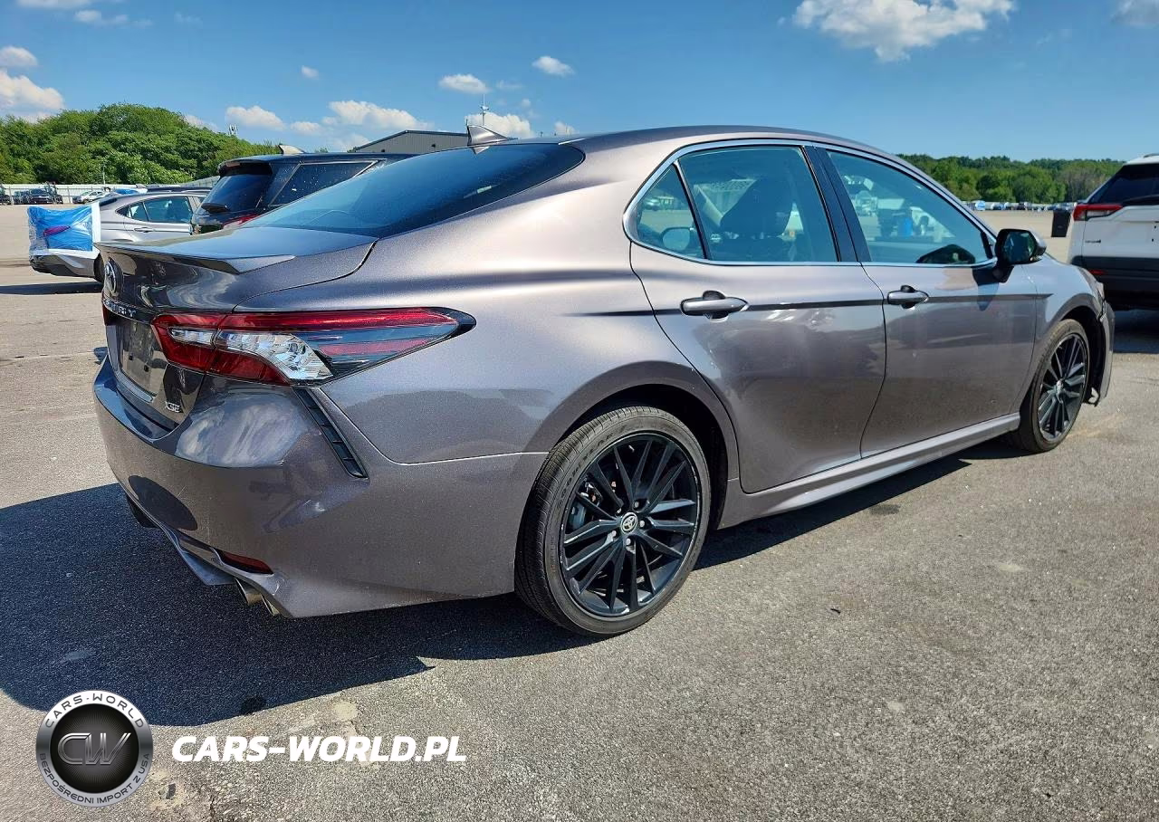 2024 Toyota Camry Xse VIN:4T1K61AK4RU246144 - 3