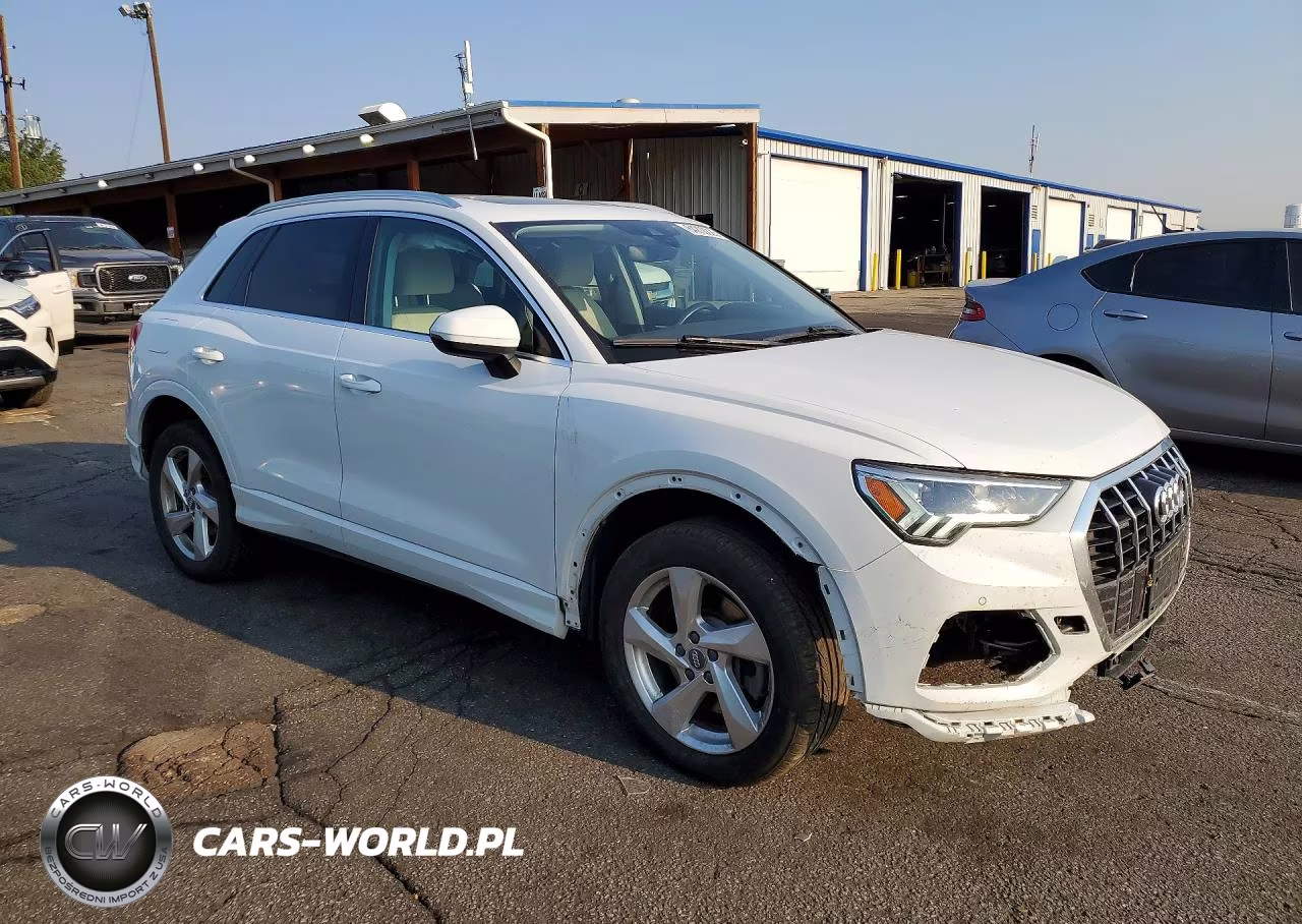 2020 Audi Q3 Premium Plus VIN:WA1BECF30L1107149 - 4