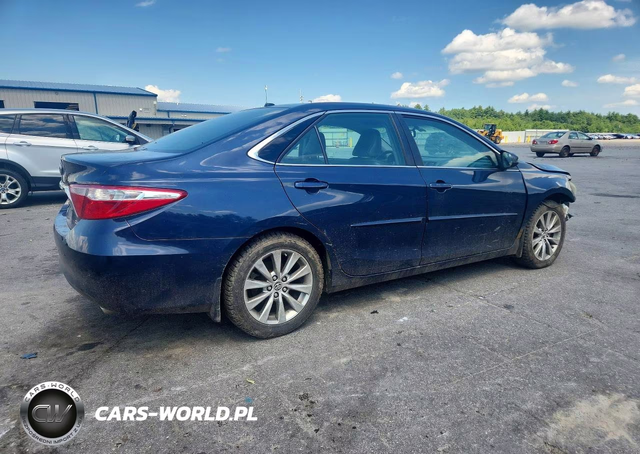 2015 Toyota Camry Xle VIN:4T1BF1FK4FU966189 - 3