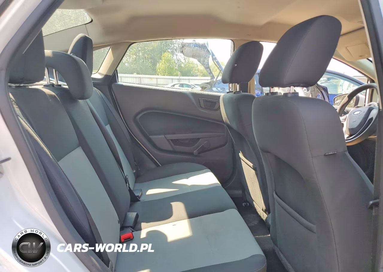 2015 Ford Fiesta S VIN:3FADP4AJ5FM204008 - 10