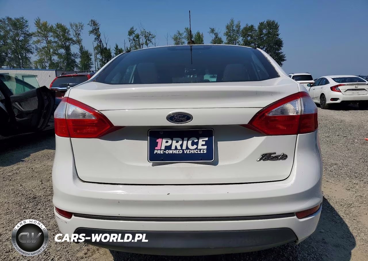2015 Ford Fiesta S VIN:3FADP4AJ5FM204008 - 6