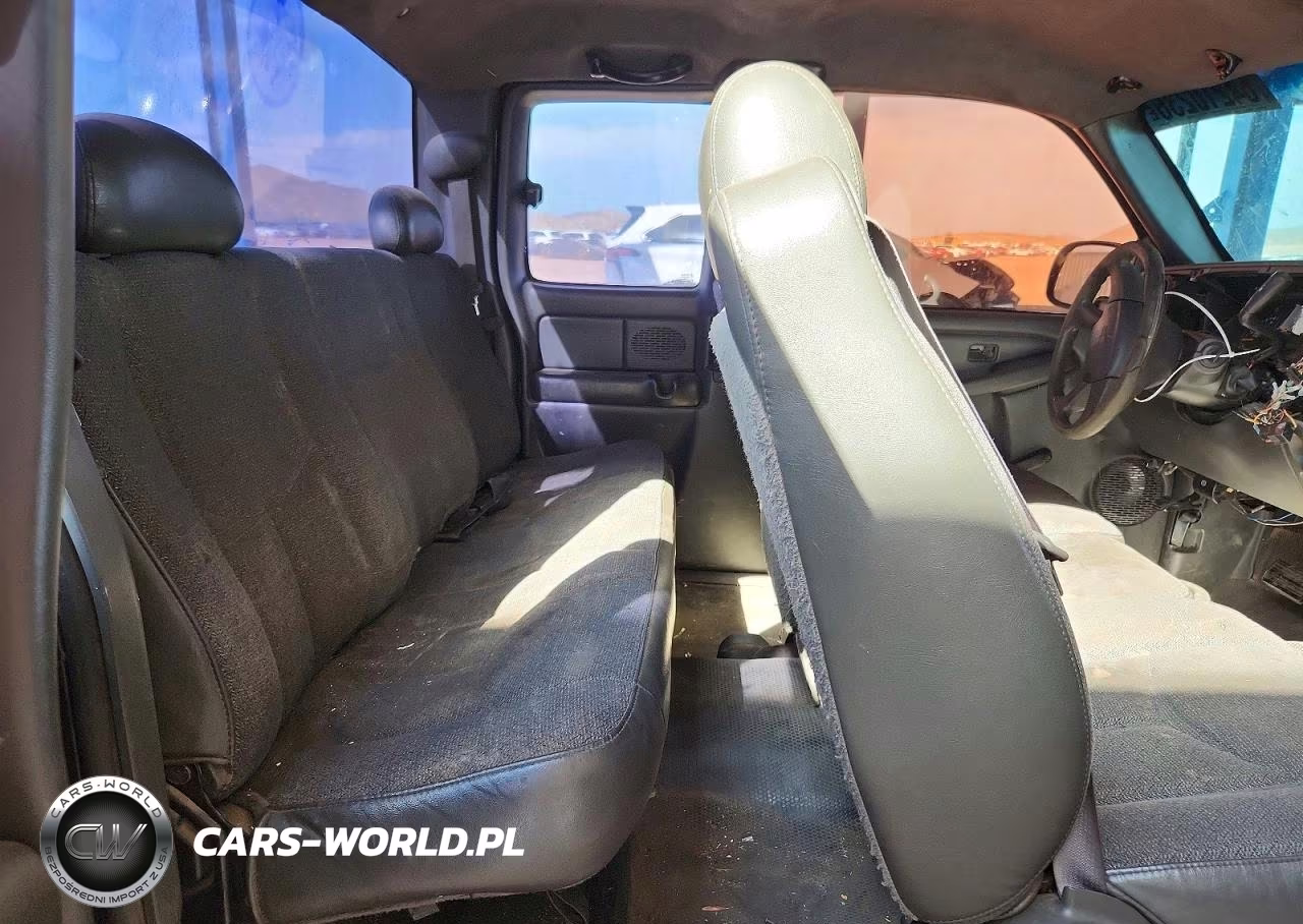 2004 Chevrolet Silverado C1500 VIN:1GCEC19XX4Z306868 - 10