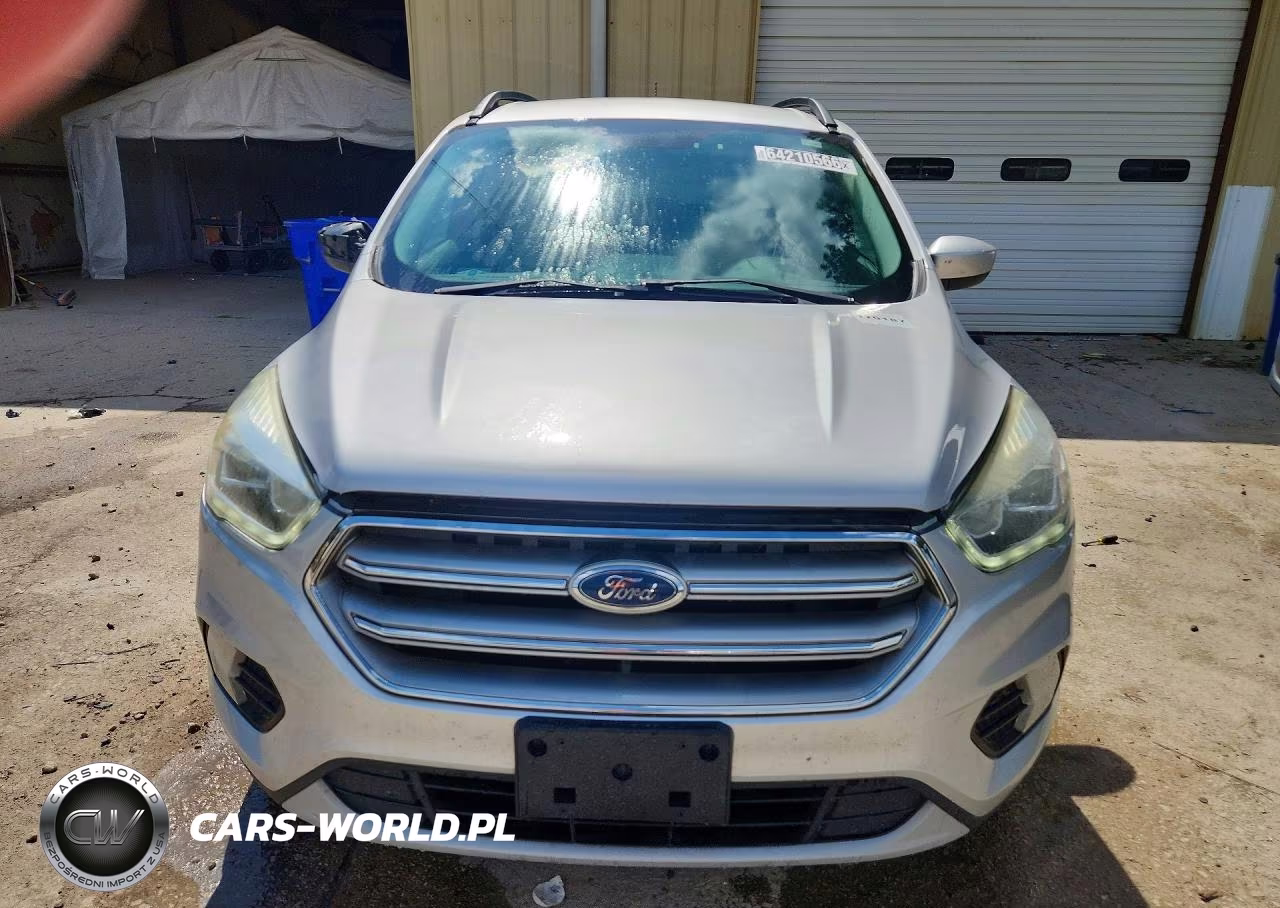 2017 Ford Escape Se VIN:1FMCU9GD5HUB45968 - 5