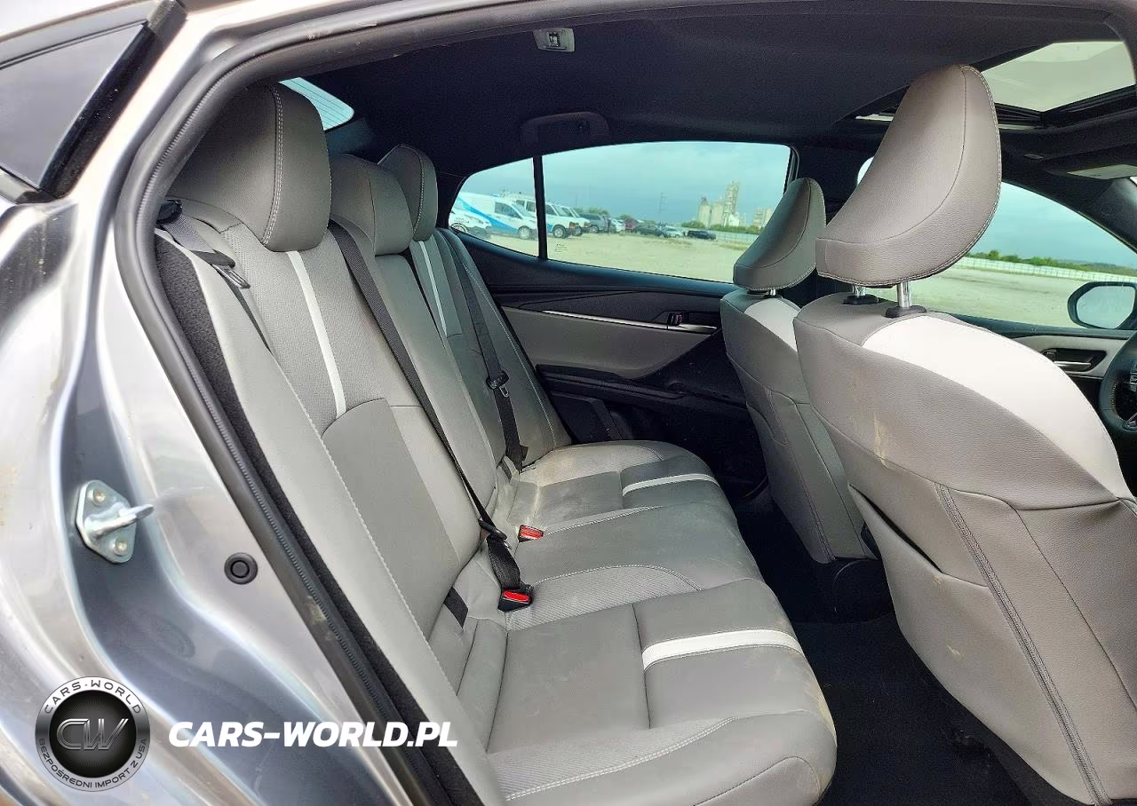 2026 Toyota Camry Se VIN:4T1DAACK1TU667671 - 10