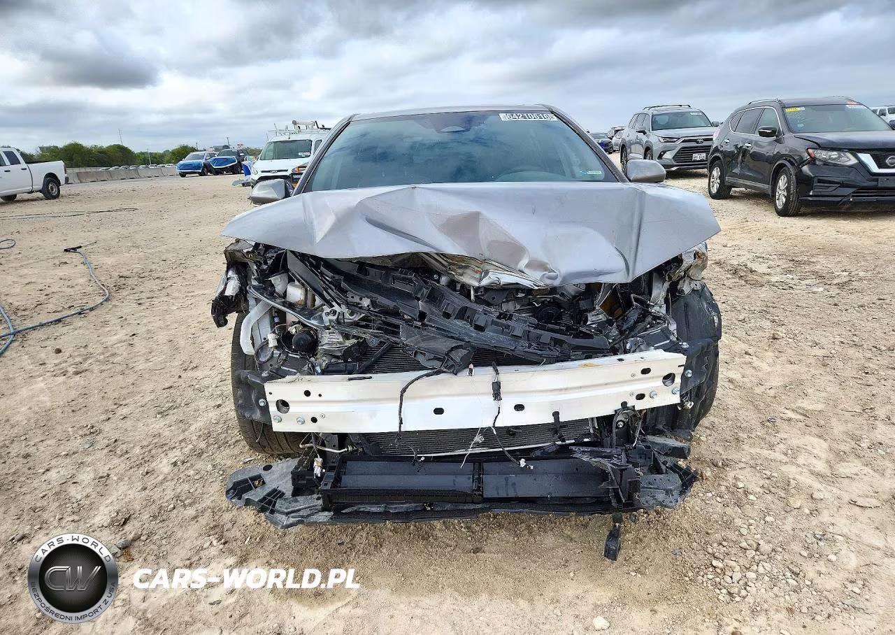 2026 Toyota Camry Se VIN:4T1DAACK1TU667671 - 5