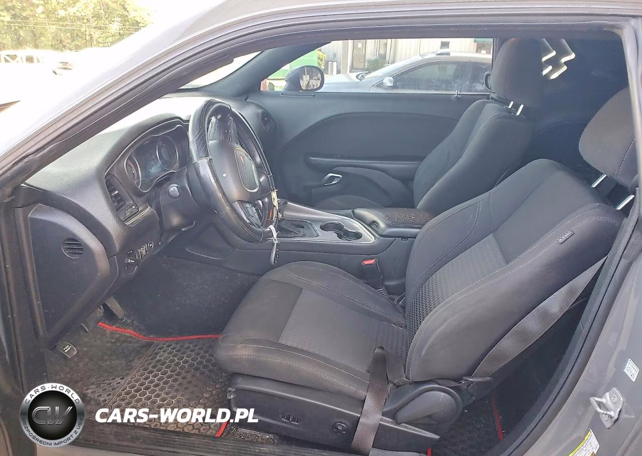 2019 Dodge Challenger Sxt VIN:2C3CDZAG6KH668700 - 7