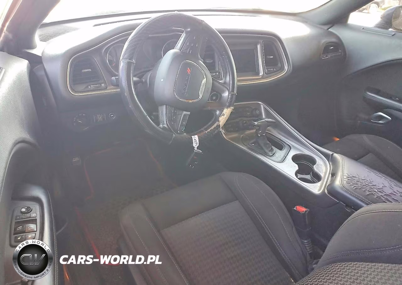 2019 Dodge Challenger Sxt VIN:2C3CDZAG6KH668700 - 8