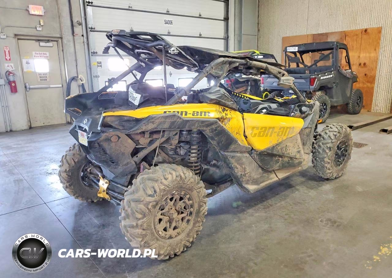2018 Can-Am Maverick X3 Utility Vehicle VIN:3JBVDAW4XJK000367 - 4