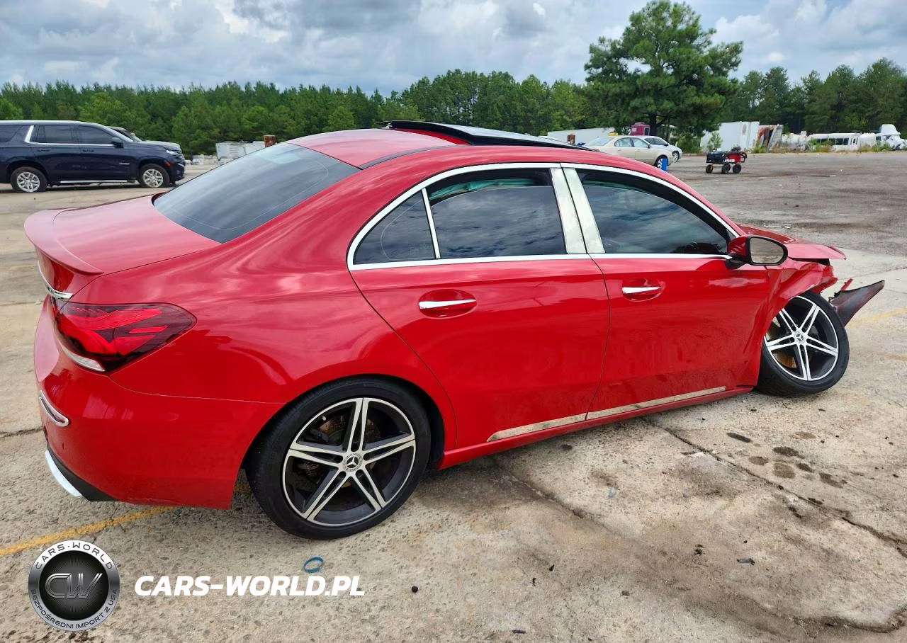2019 Mercedes-Benz A 220 VIN:WDD3G4EB6KW030801 - 3
