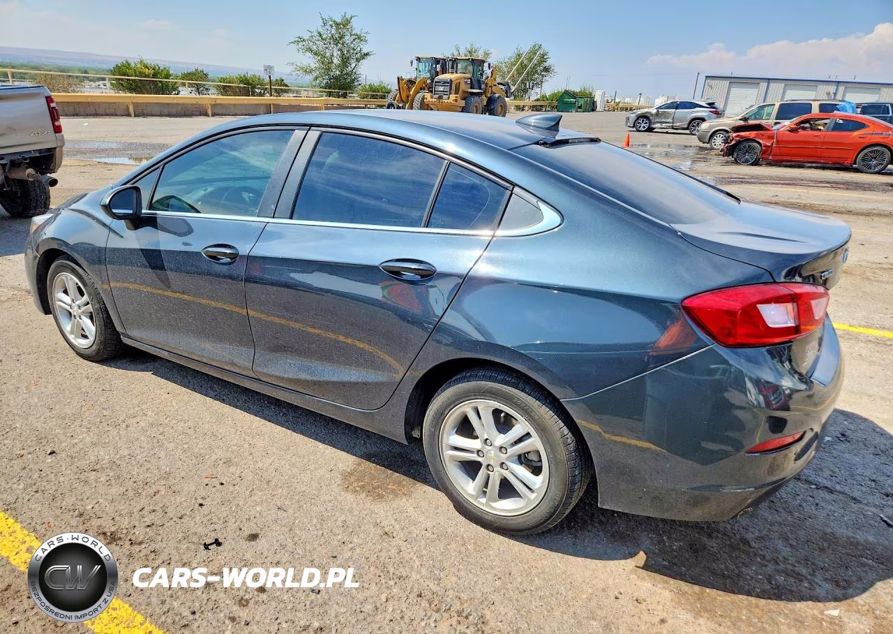 2018 Chevrolet Cruze Lt VIN:1G1BE5SM7J7119169 - 2