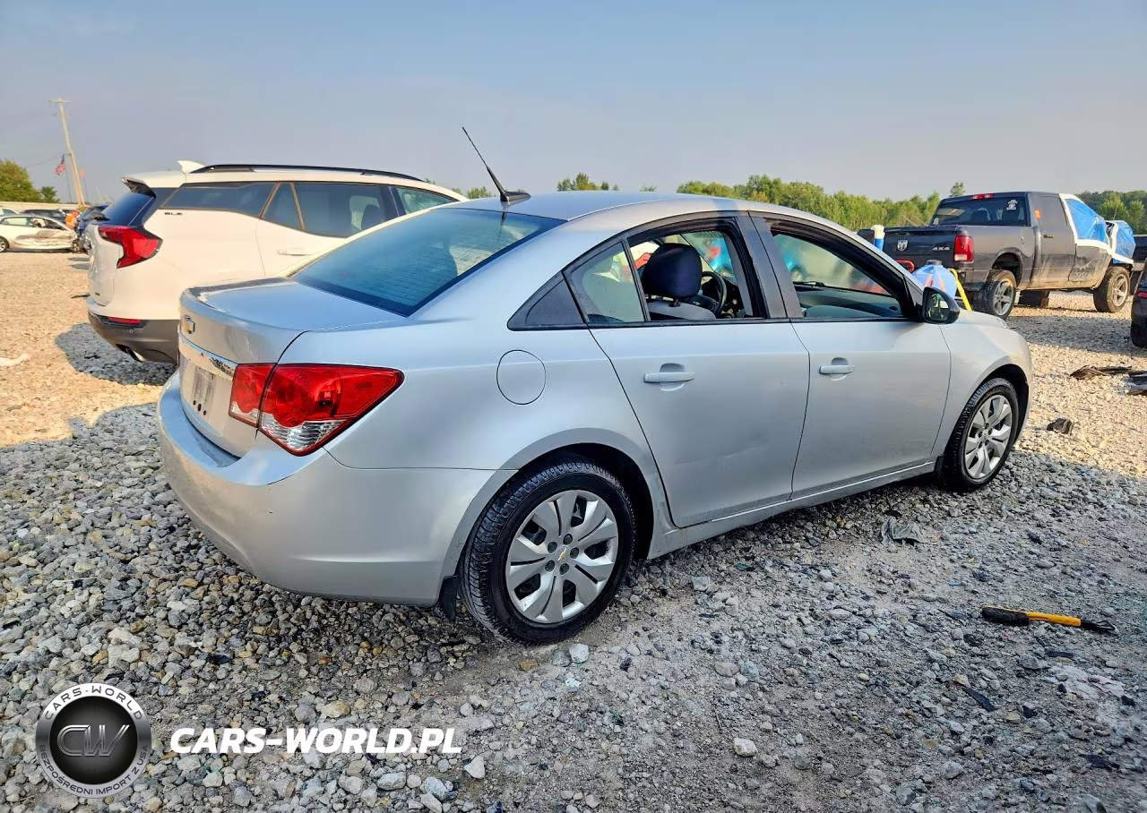 2013 Chevrolet Cruze Ls VIN:1G1PA5SH7D7256217 - 3