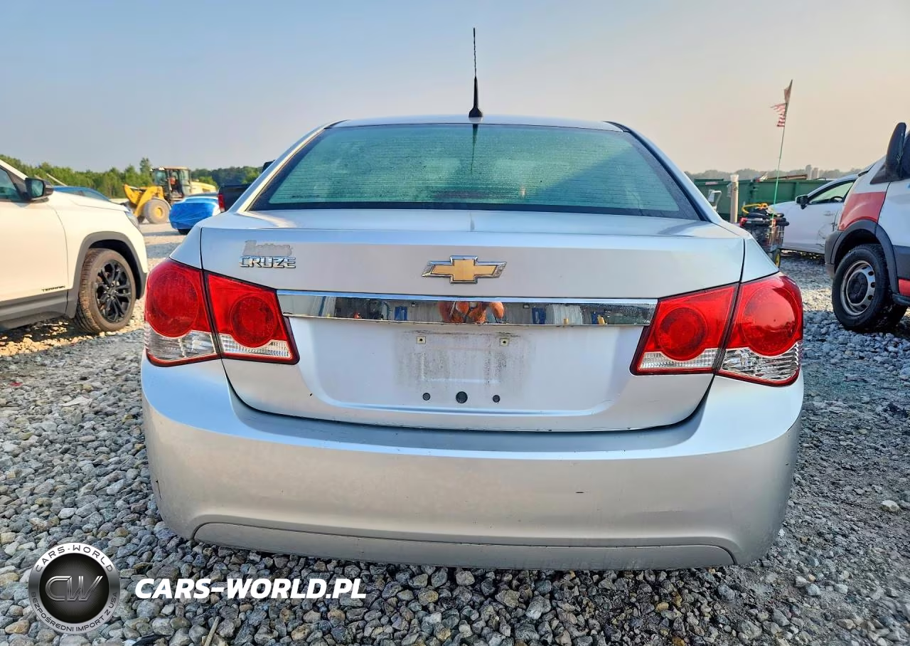2013 Chevrolet Cruze Ls VIN:1G1PA5SH7D7256217 - 6