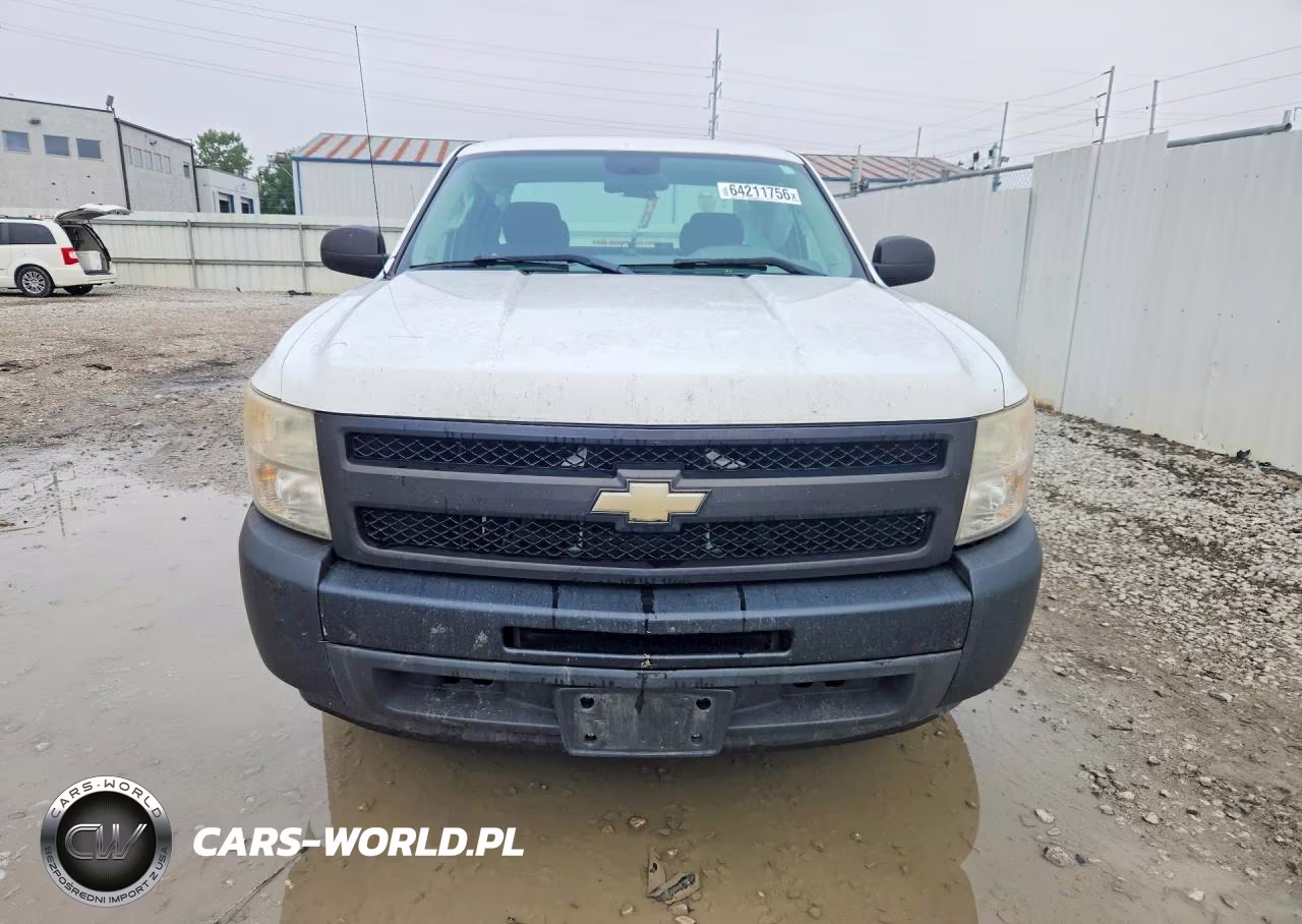 2011 Chevrolet Silverado C1500 VIN:1GCRCPEX9BZ161104 - 5