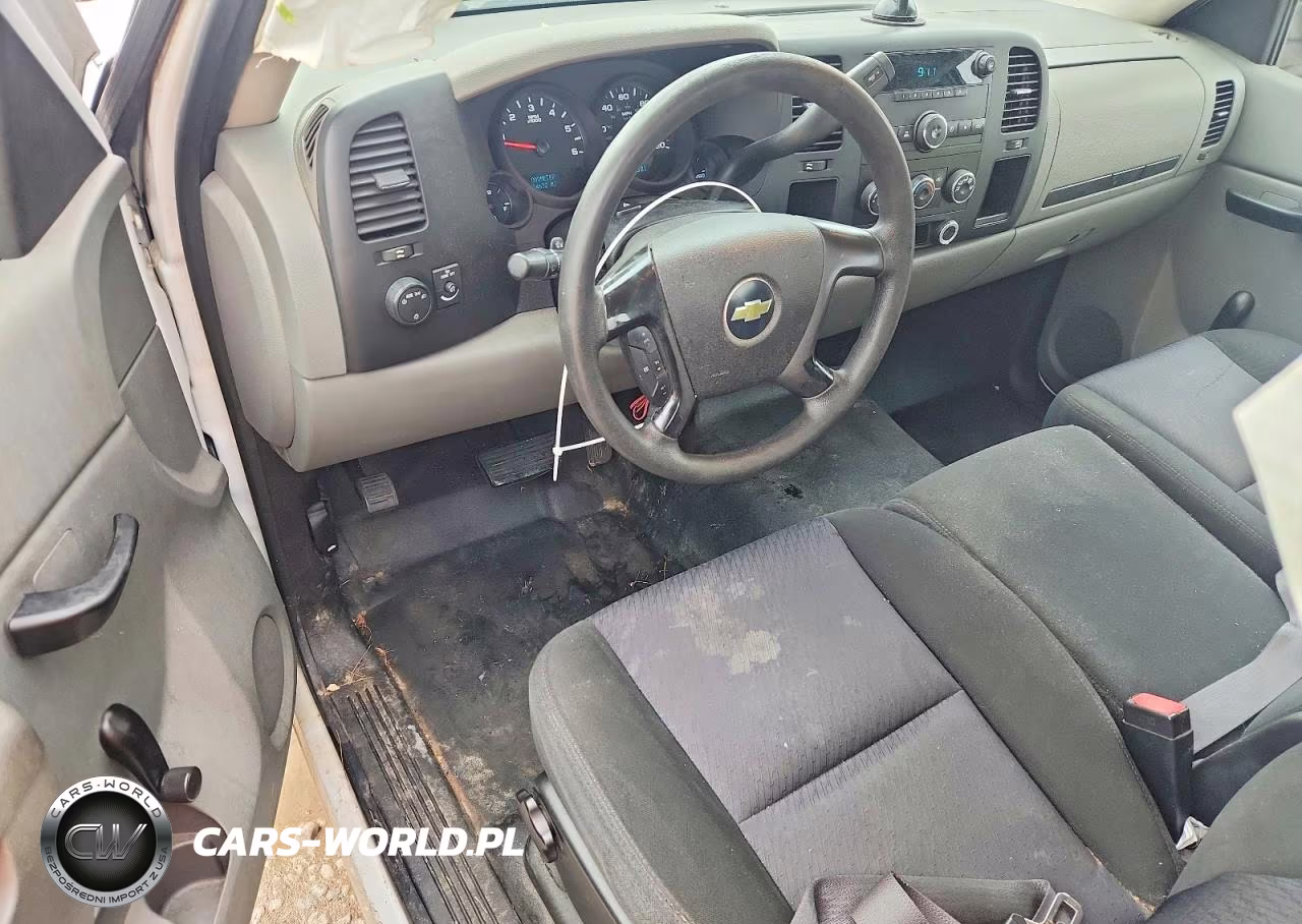 2011 Chevrolet Silverado C1500 VIN:1GCRCPEX9BZ161104 - 8