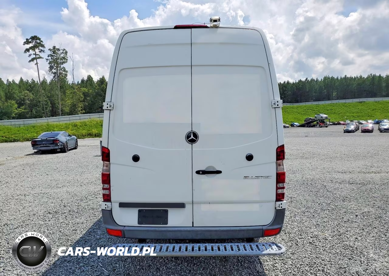 2016 Mercedes-Benz Sprinter 2500 Delivery Van VIN:WD3PE8DD6GP248762 - 6