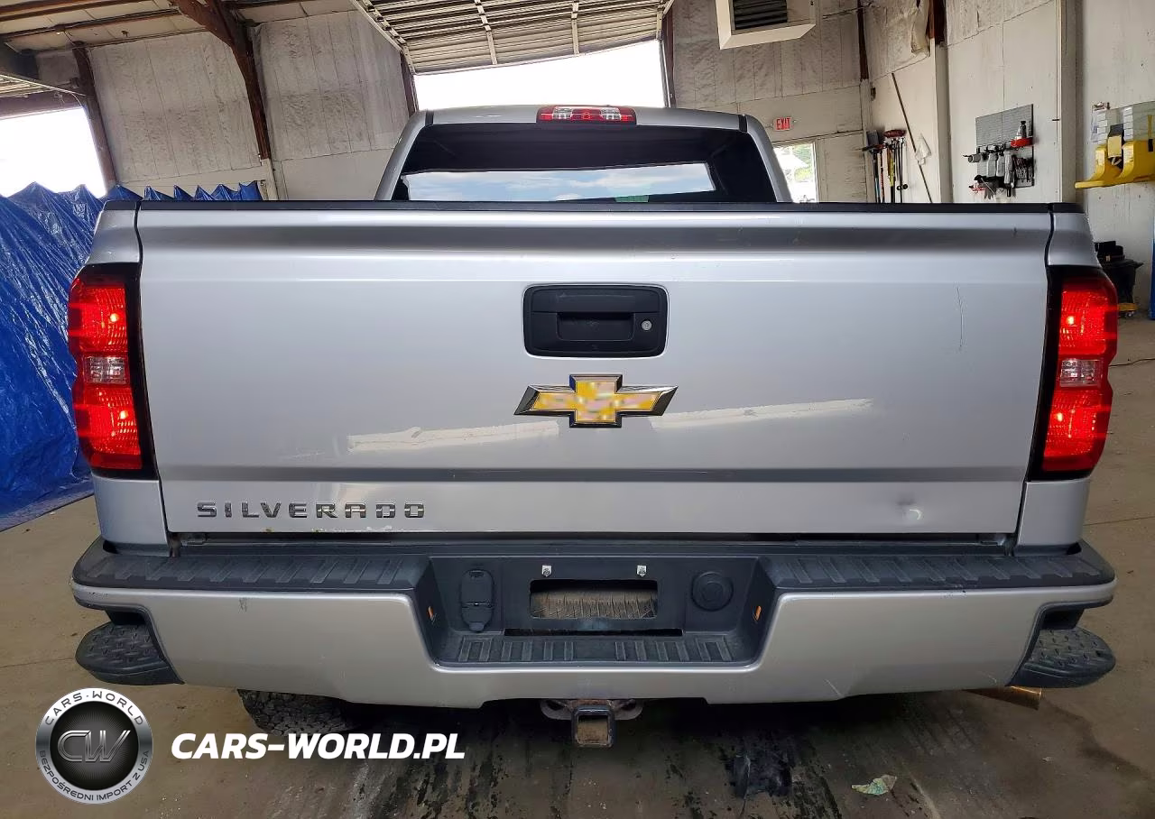 2018 Chevrolet Silverado K1500 Custom VIN:1GCVKPEC0JZ360457 - 6