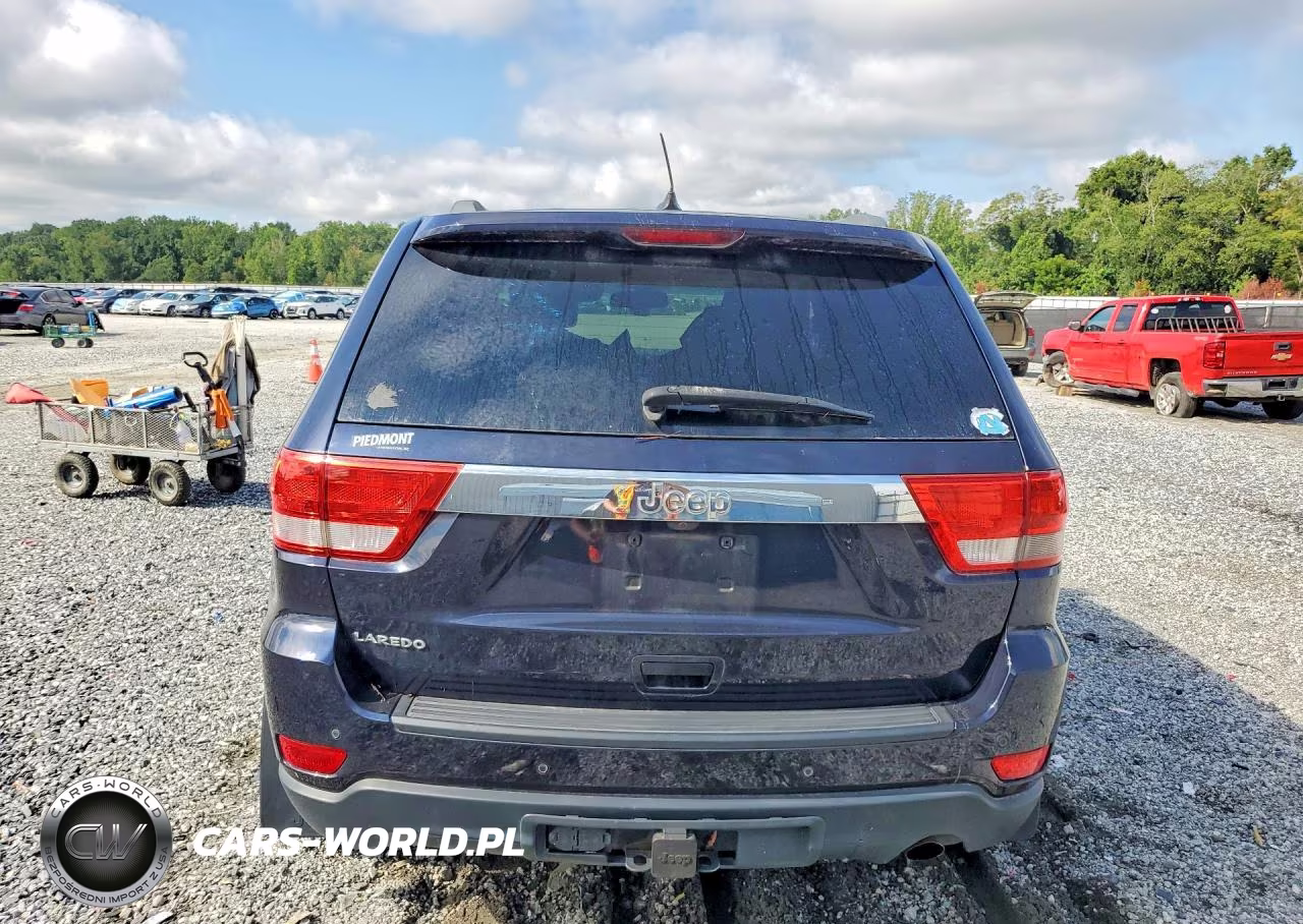 2011 Jeep Grand Cherokee Laredo VIN:1J4RS4GG9BC704107 - 6