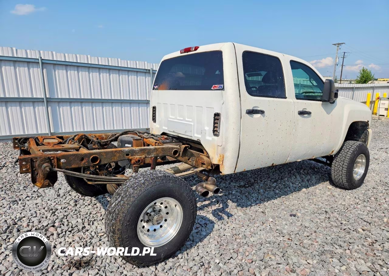 2008 Chevrolet Silverado K1500 VIN:3GCEK13J48G253033 - 3