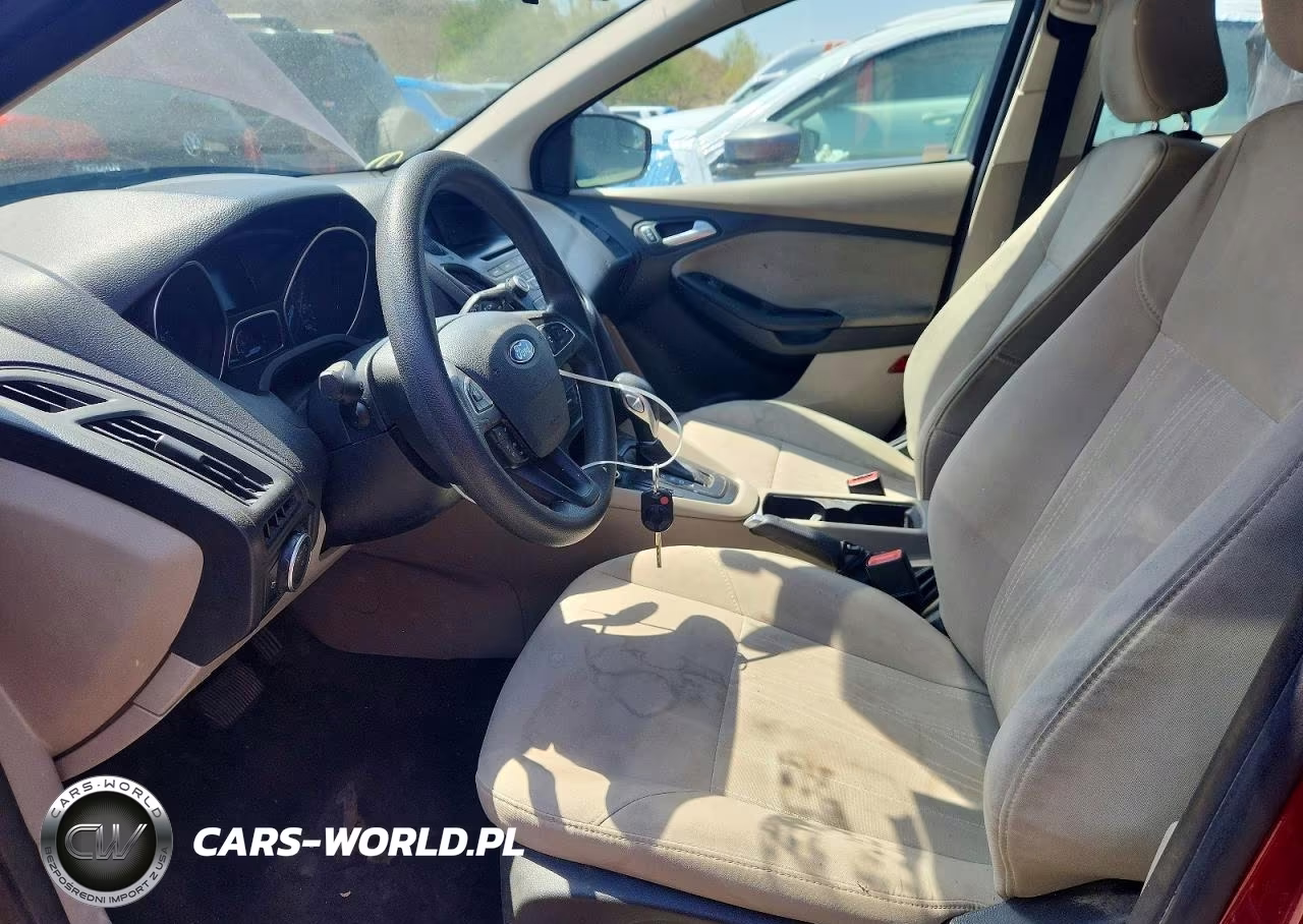 2017 Ford Focus Se VIN:1FADP3K2XHL205614 - 7