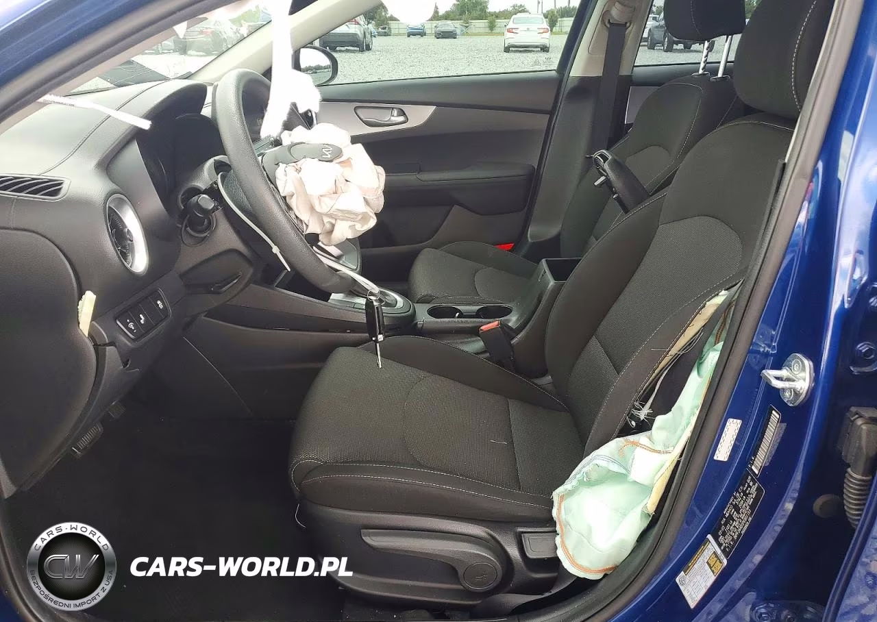 2023 Kia Forte Lxs VIN:3KPF24AD5PE601161 - 7