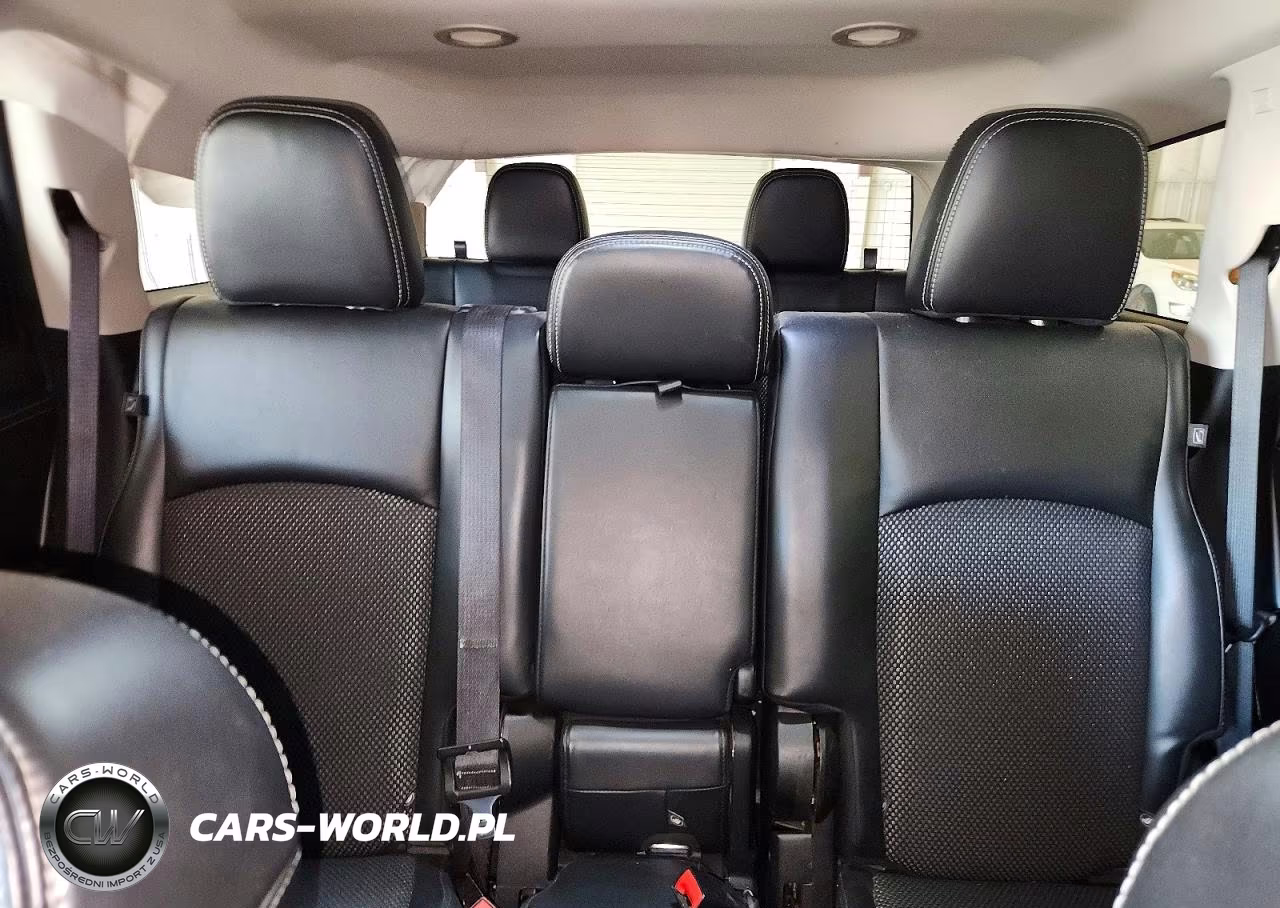 2018 Dodge Journey Crossroad VIN:3C4PDDGG5JT516887 - 10