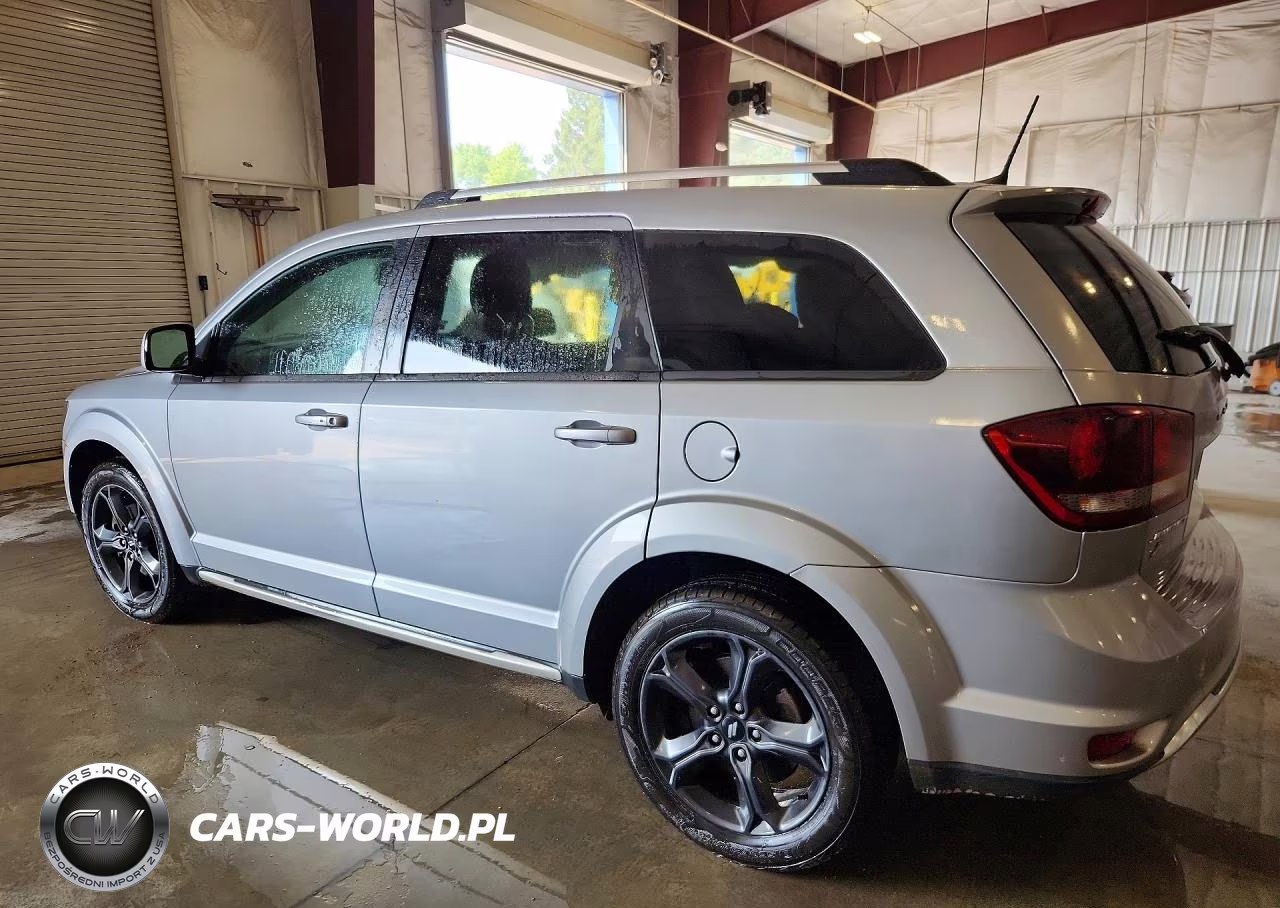 2018 Dodge Journey Crossroad VIN:3C4PDDGG5JT516887 - 2