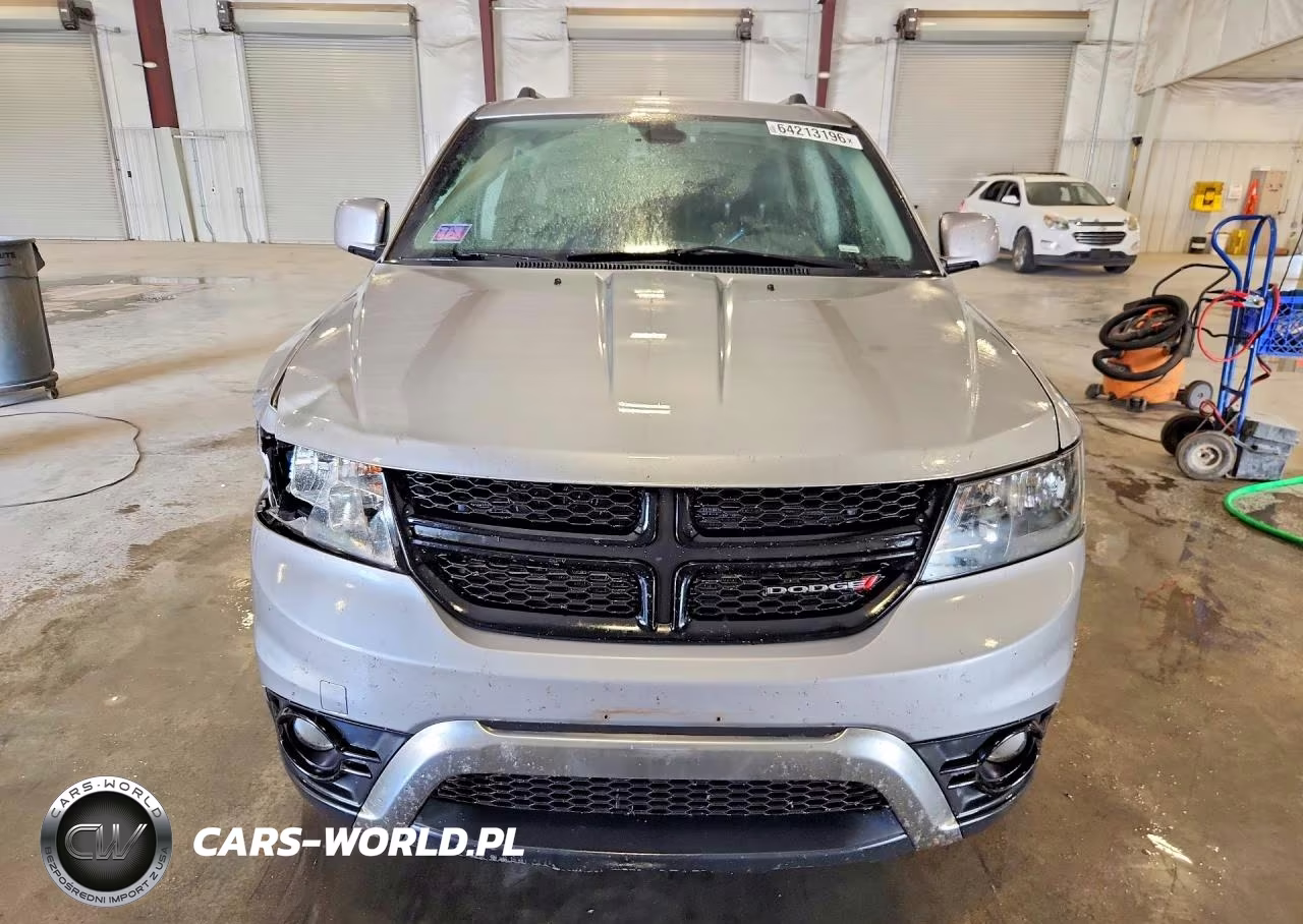 2018 Dodge Journey Crossroad VIN:3C4PDDGG5JT516887 - 5