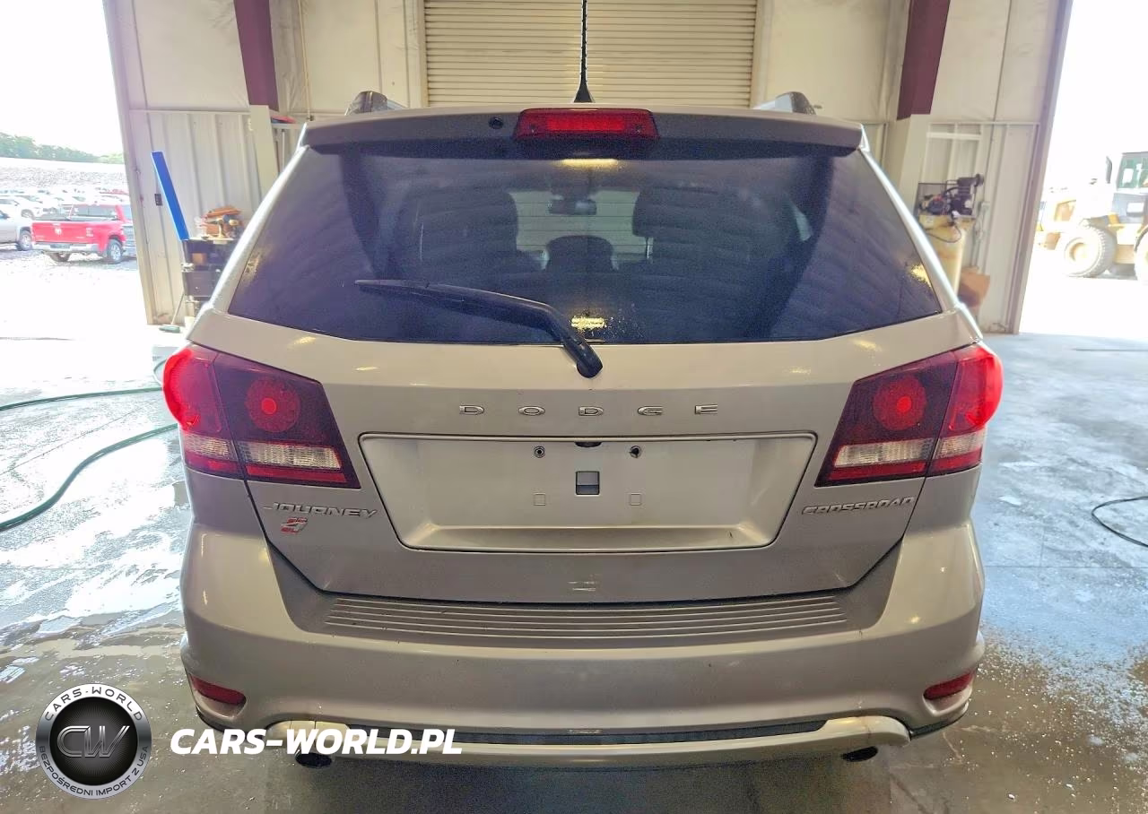 2018 Dodge Journey Crossroad VIN:3C4PDDGG5JT516887 - 6