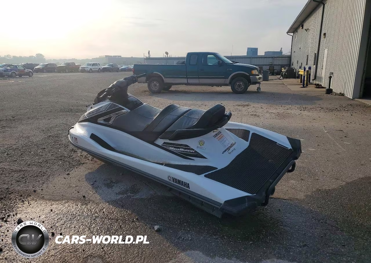 2016 Yam Jet Ski VIN:YAMA3042D616 - 3
