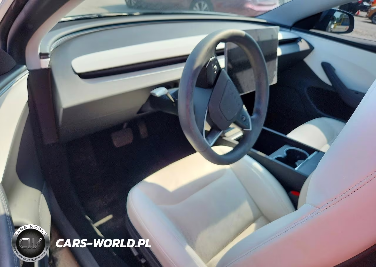 2026 Tesla Model 3 VIN:5YJ3E1EA2TF140904 - 8
