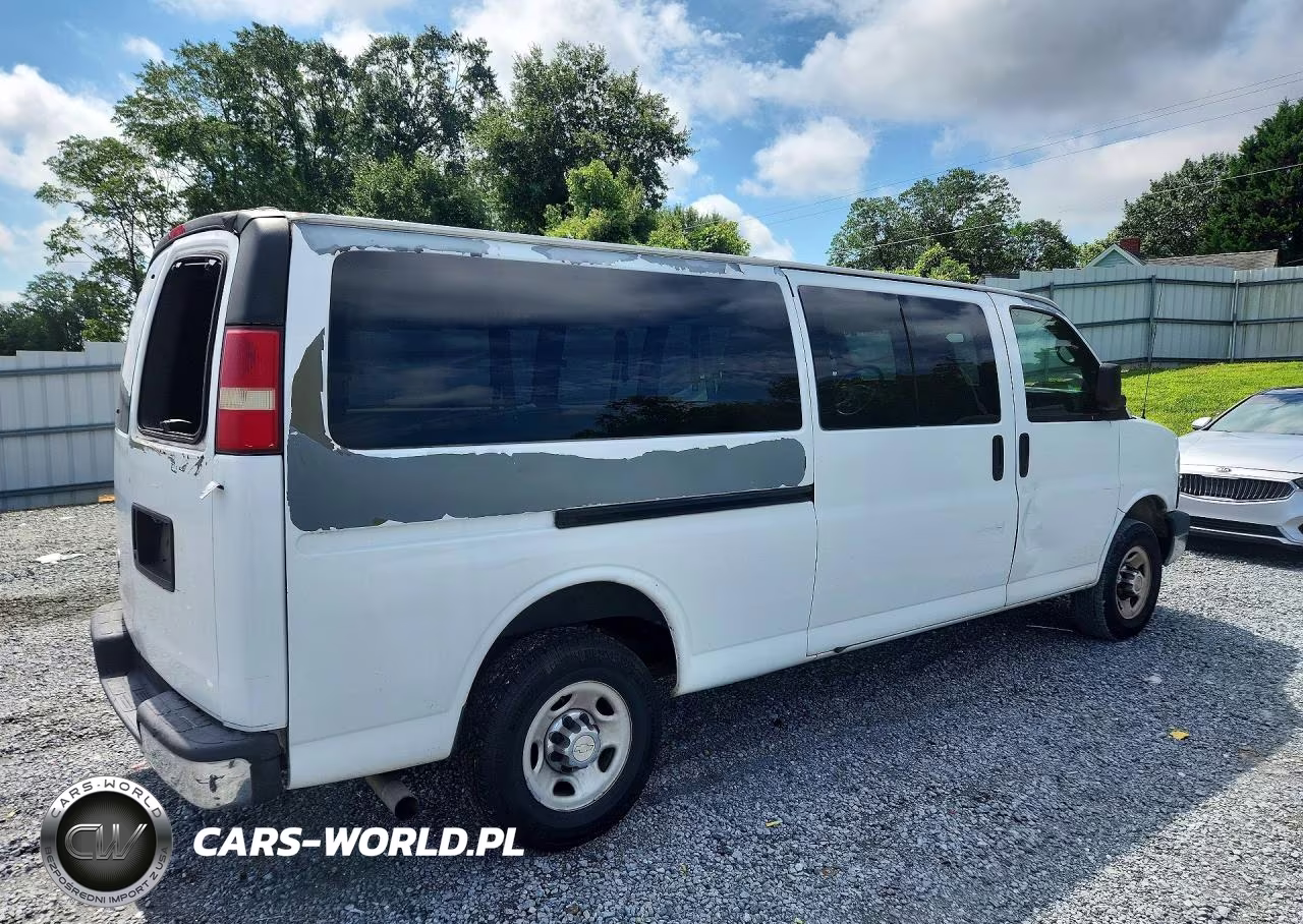 2007 Chevrolet Express G3500 VIN:1GAHG39U471246620 - 3