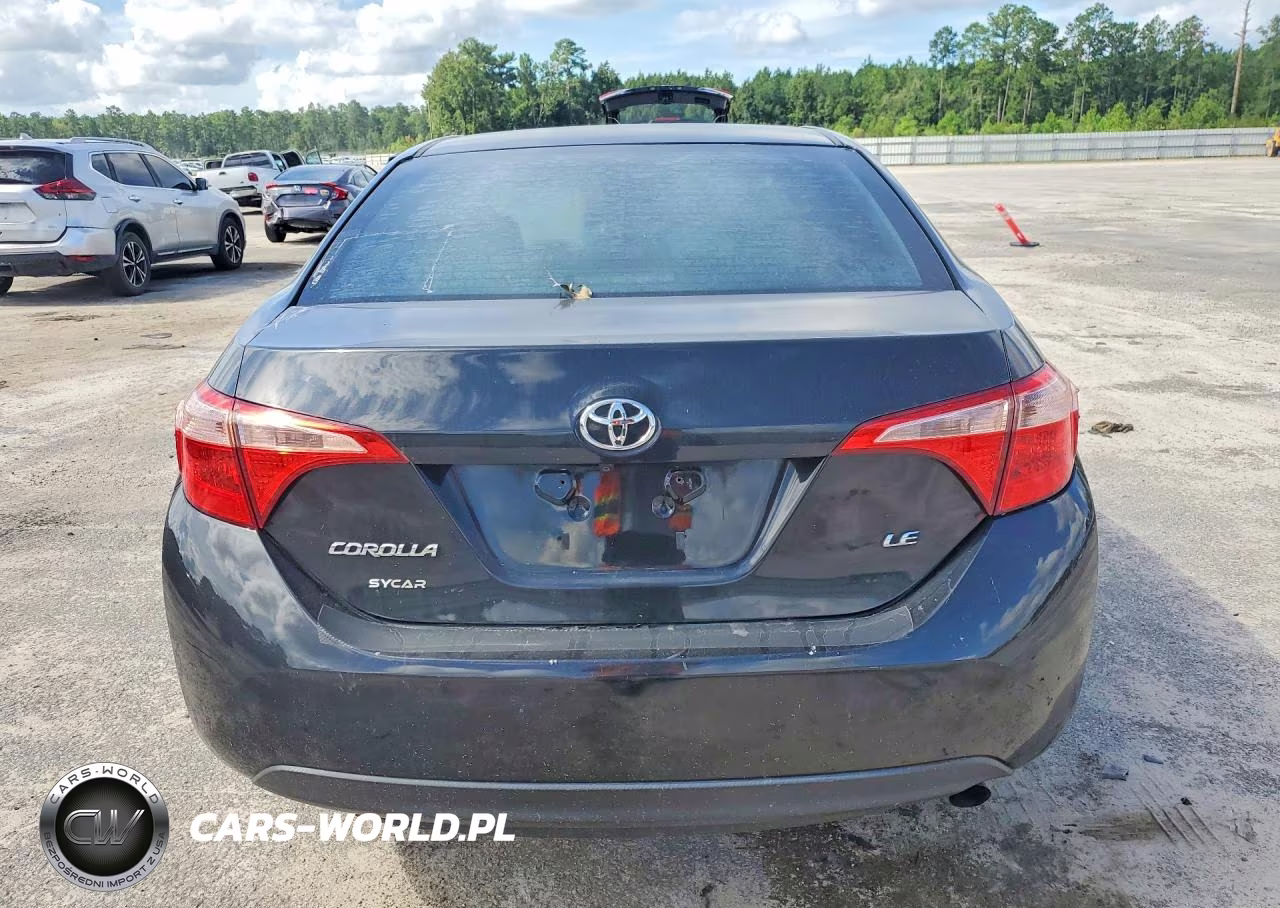 2018 Toyota Corolla Le VIN:5YFBURHE0JP848713 - 6
