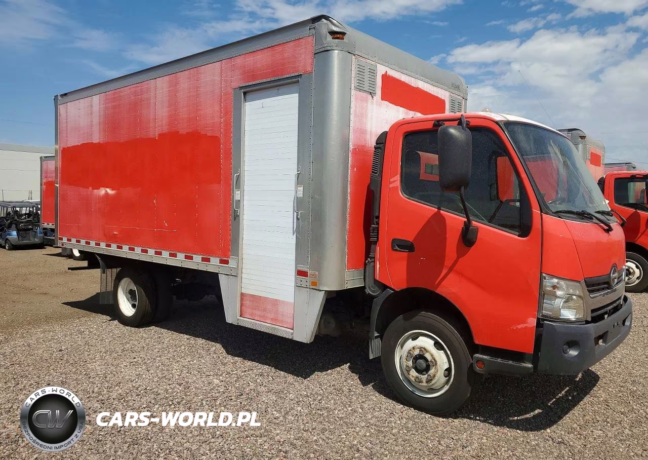 2018 Hino 195 Box Truck VIN:JHHSDM2H6JK006217 - 4