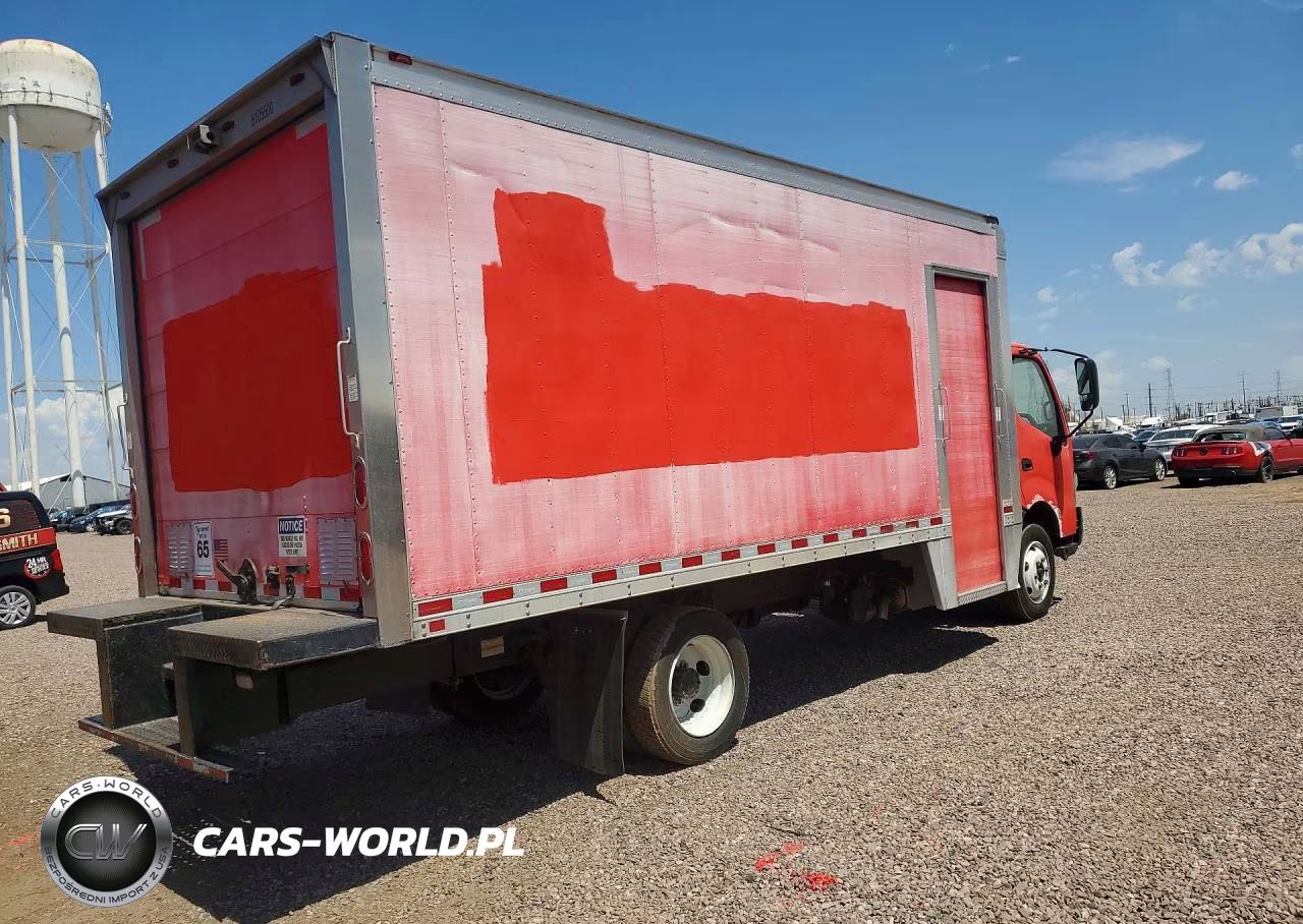 2018 Hino 195 Box Truck VIN:JHHSDM2HXJK006334 - 3