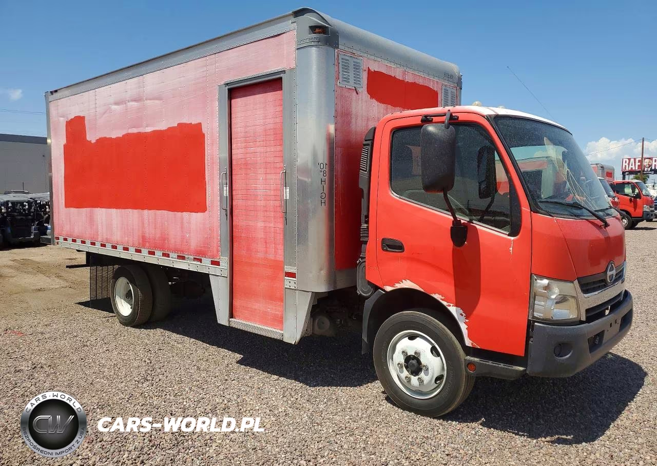 2018 Hino 195 Box Truck VIN:JHHSDM2HXJK006334 - 4