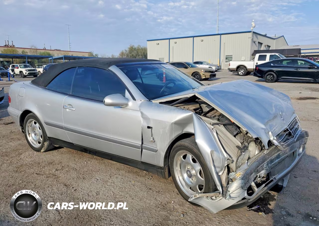 1999 Mercedes-Benz Clk 320 VIN:WDBLK65G9XT017497 - 4