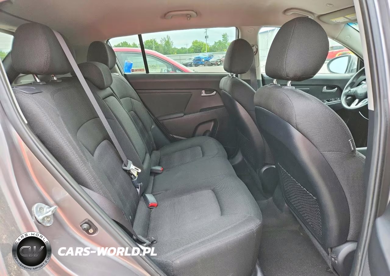 2011 Kia Sportage Lx VIN:KNDPBCA23B7172124 - 11