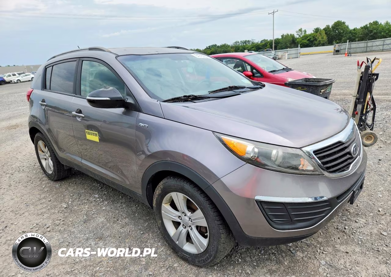 2011 Kia Sportage Lx VIN:KNDPBCA23B7172124 - 4