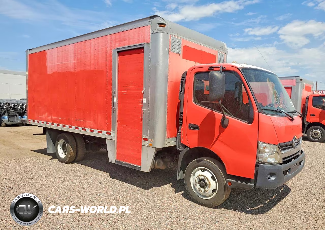 2018 Hino 195 Box Truck VIN:JHHSDM2H6JK006377 - 4