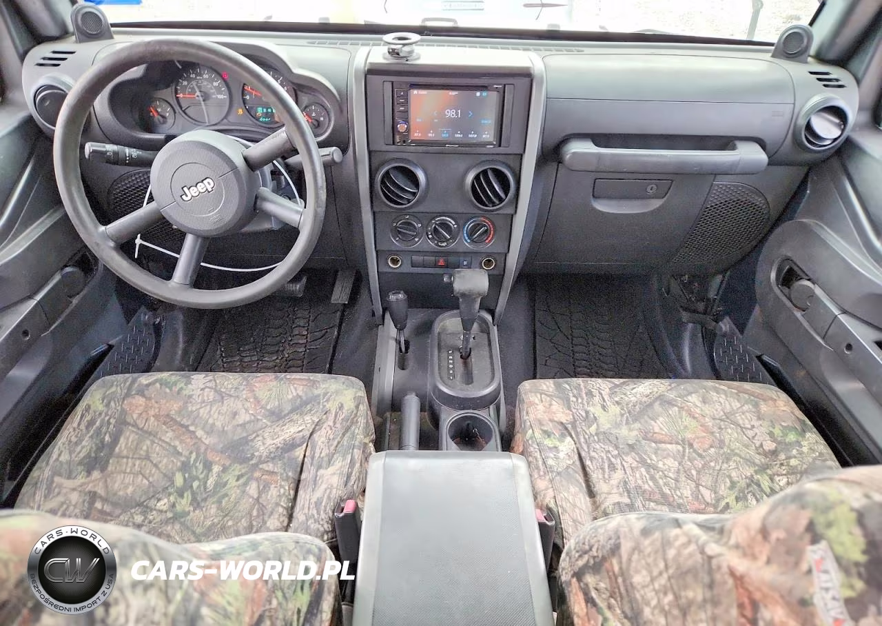 2007 Jeep Wrangler X VIN:1J4GA39167L207567 - 11