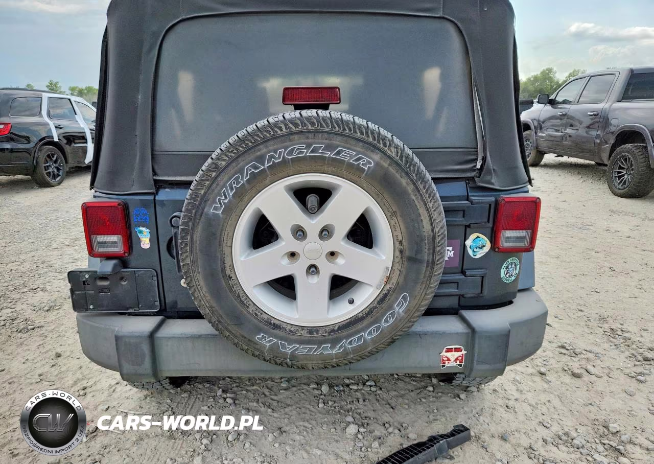 2007 Jeep Wrangler X VIN:1J4GA39167L207567 - 9