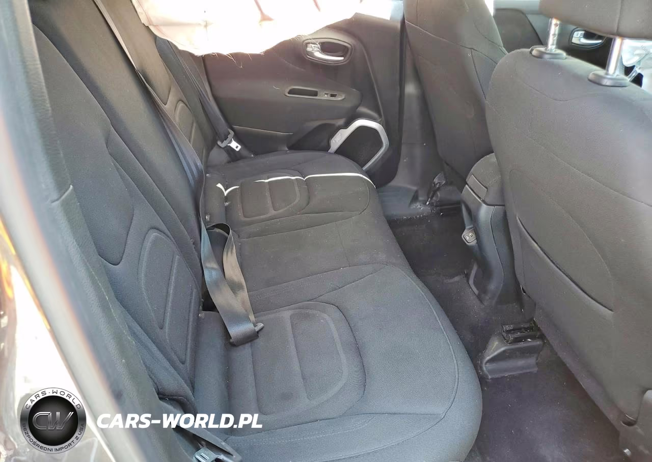 2018 Jeep Renegade Latitude VIN:ZACCJABB5JPJ61693 - 10