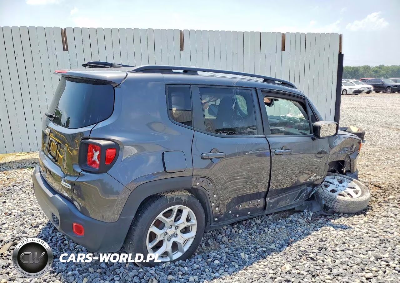 2018 Jeep Renegade Latitude VIN:ZACCJABB5JPJ61693 - 3