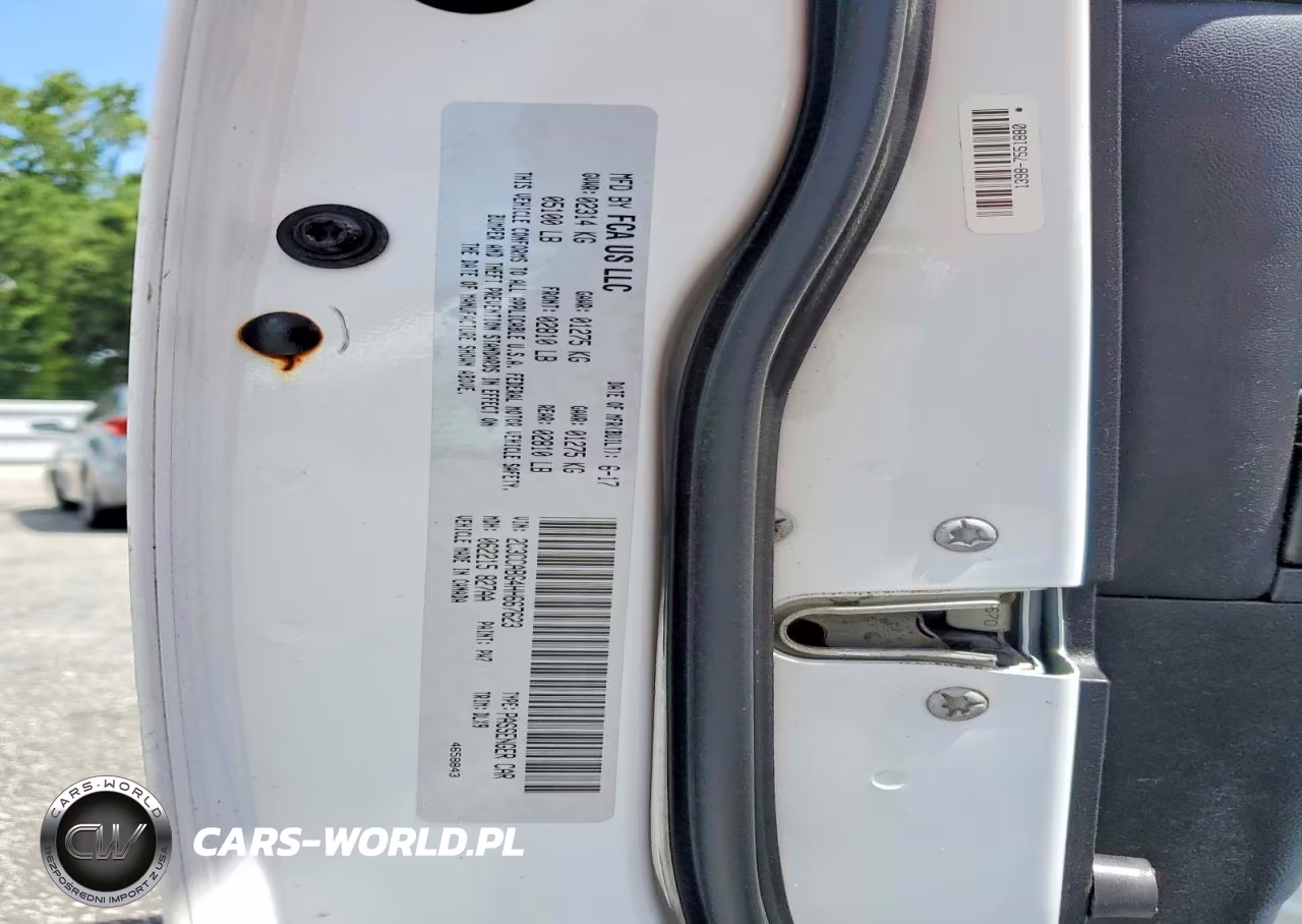 2017 Chrysler 300 S VIN:2C3CCABG4HH667623 - 12