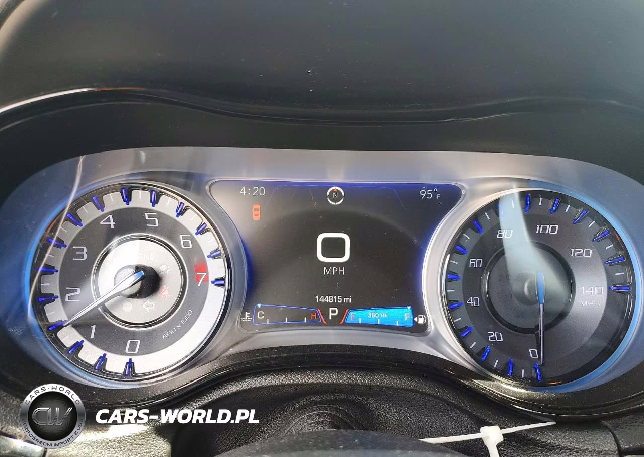 2017 Chrysler 300 S VIN:2C3CCABG4HH667623 - 9