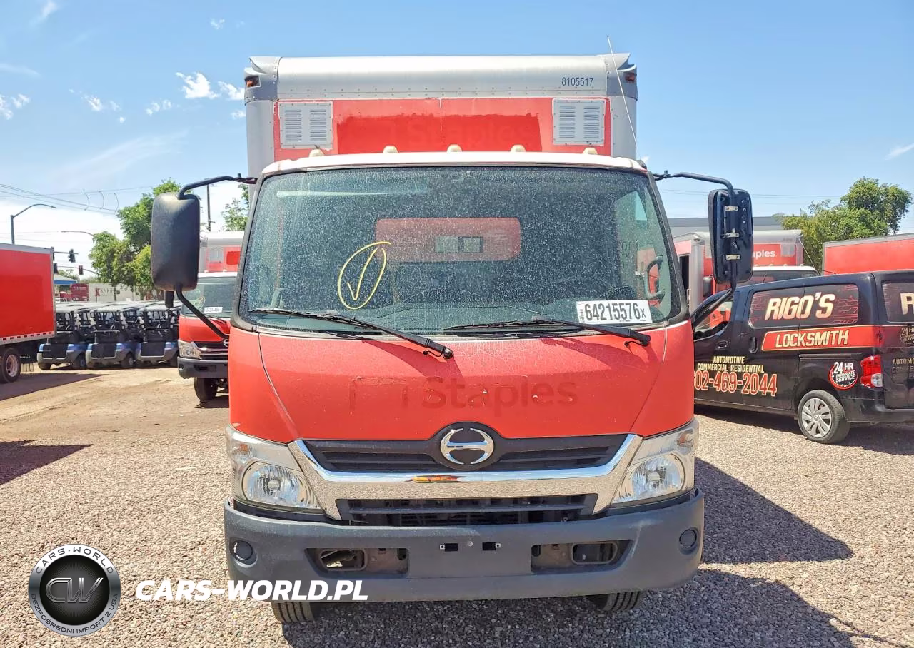 2018 Hino 195 Box Truck VIN:JHHSDM2H5JK006323 - 5