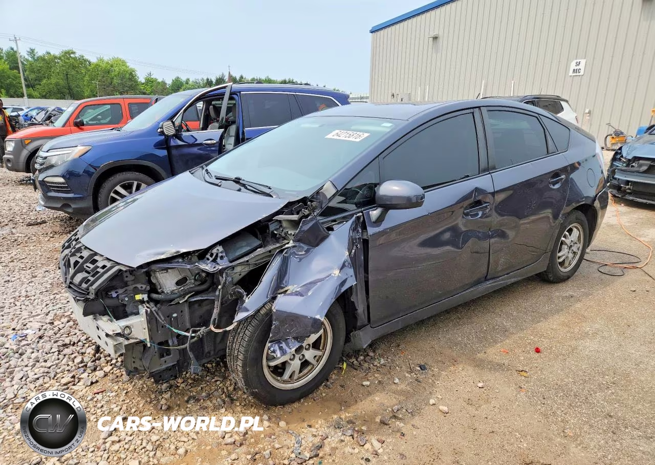 2011 Toyota Prius Two VIN:JTDKN3DUXB0300110 - 1