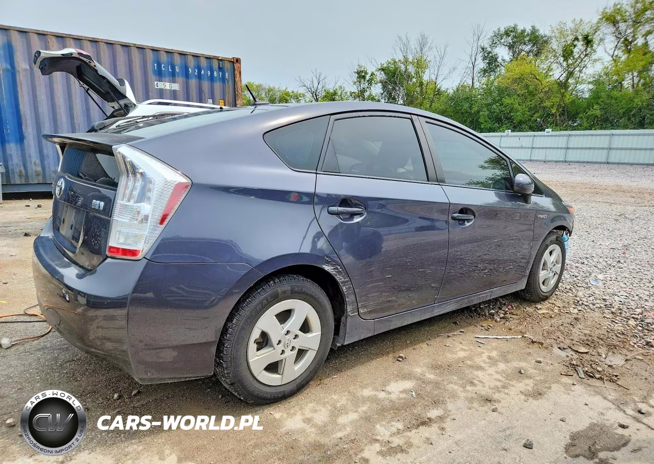2011 Toyota Prius Two VIN:JTDKN3DUXB0300110 - 3