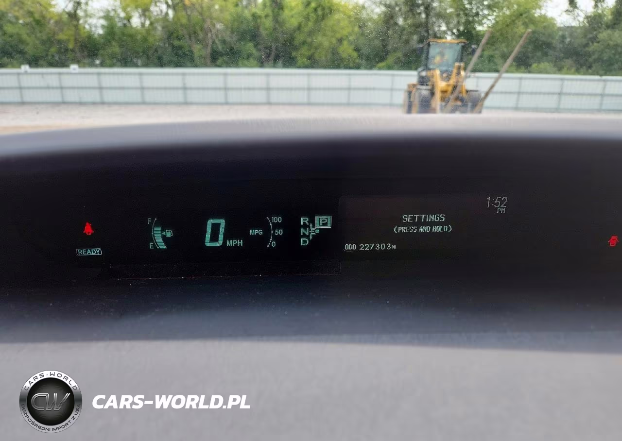 2011 Toyota Prius Two VIN:JTDKN3DUXB0300110 - 9