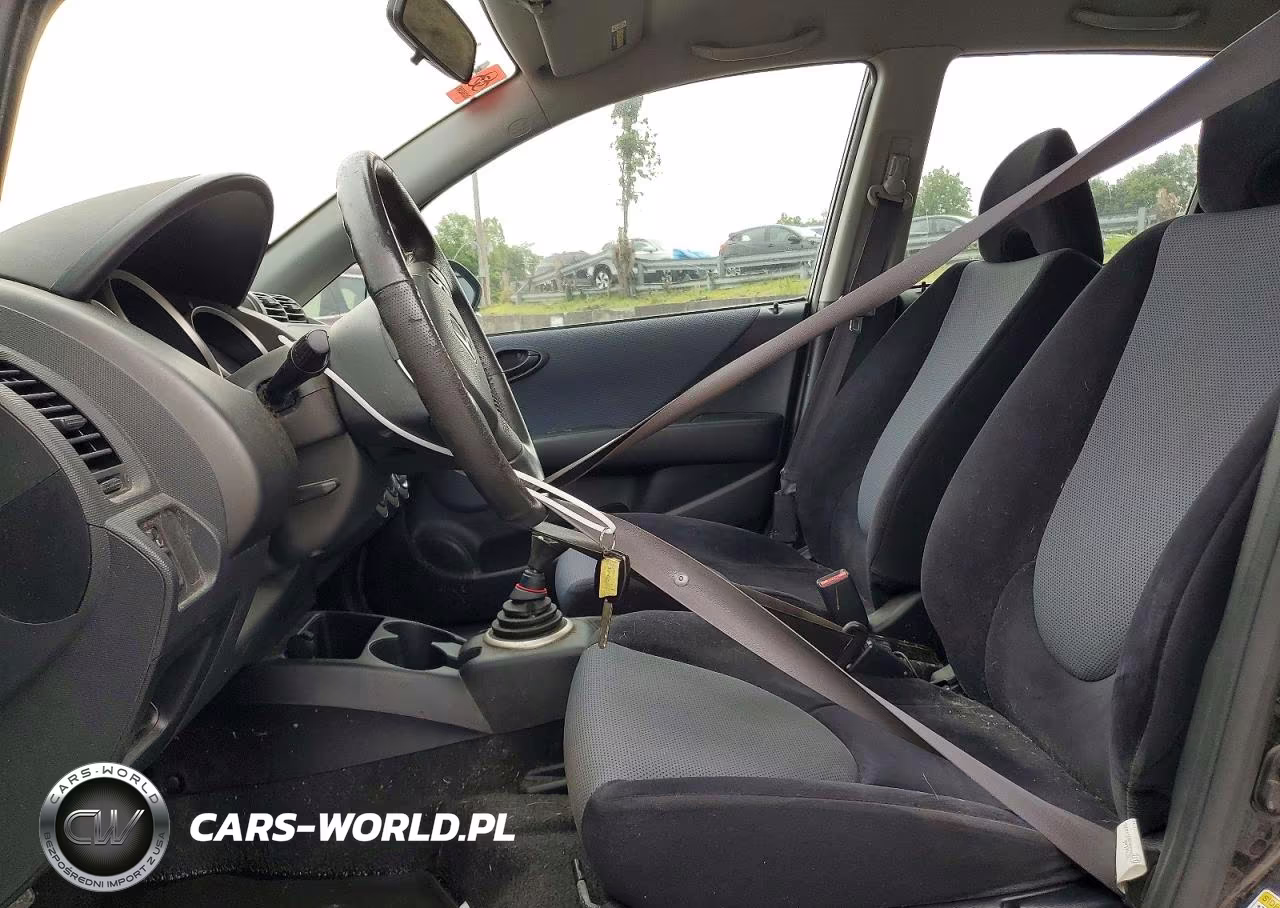 2007 Honda Fit S VIN:JHMGD37647S054896 - 7